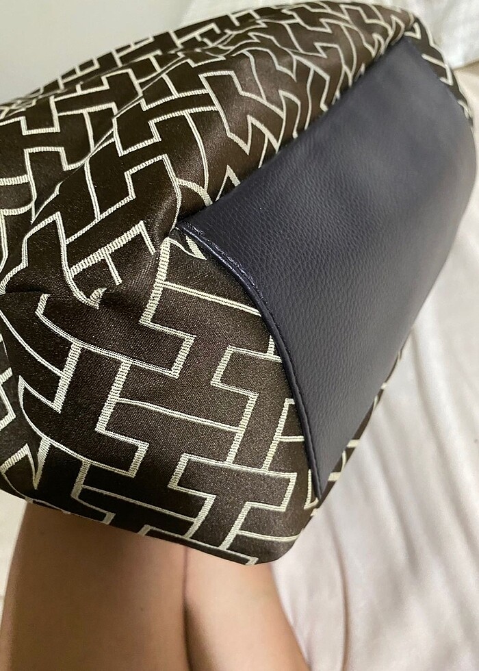 Orjinal tommy hilfiger çanta - Görsel 3