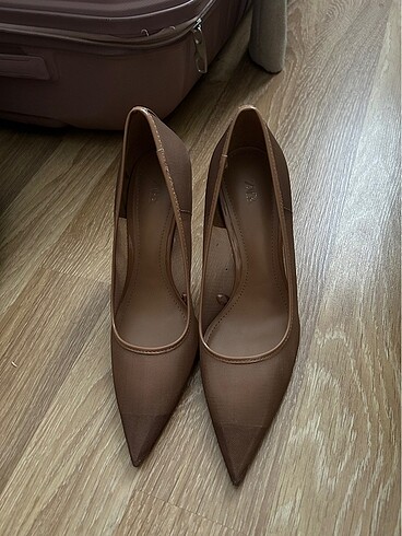 Zara siteletto