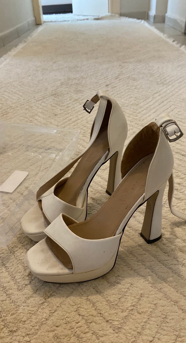 Beyaz Süet Stiletto Topuklu Kadın Abiye Ayakkabı - Görsel 2