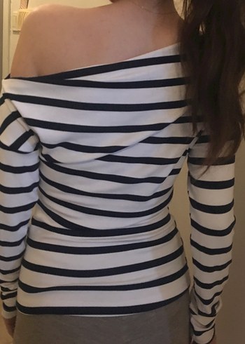 Çizgili Uzun Kollu Kayık Yaka  Penye Bluz - Görsel 4