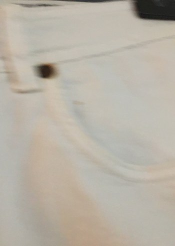 Erkek Beyaz Pamuklu Rahat Kesim Şort - Görsel 4