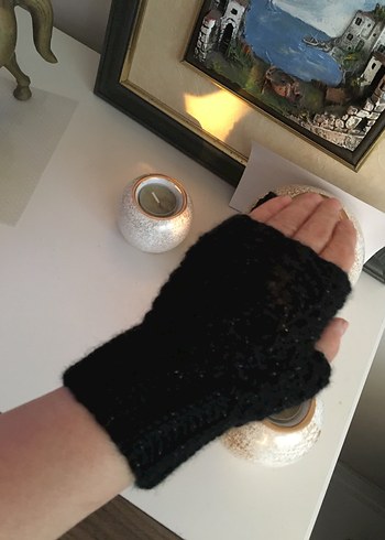 Siyah Örgü Kadın Eldiveni - Görsel 4