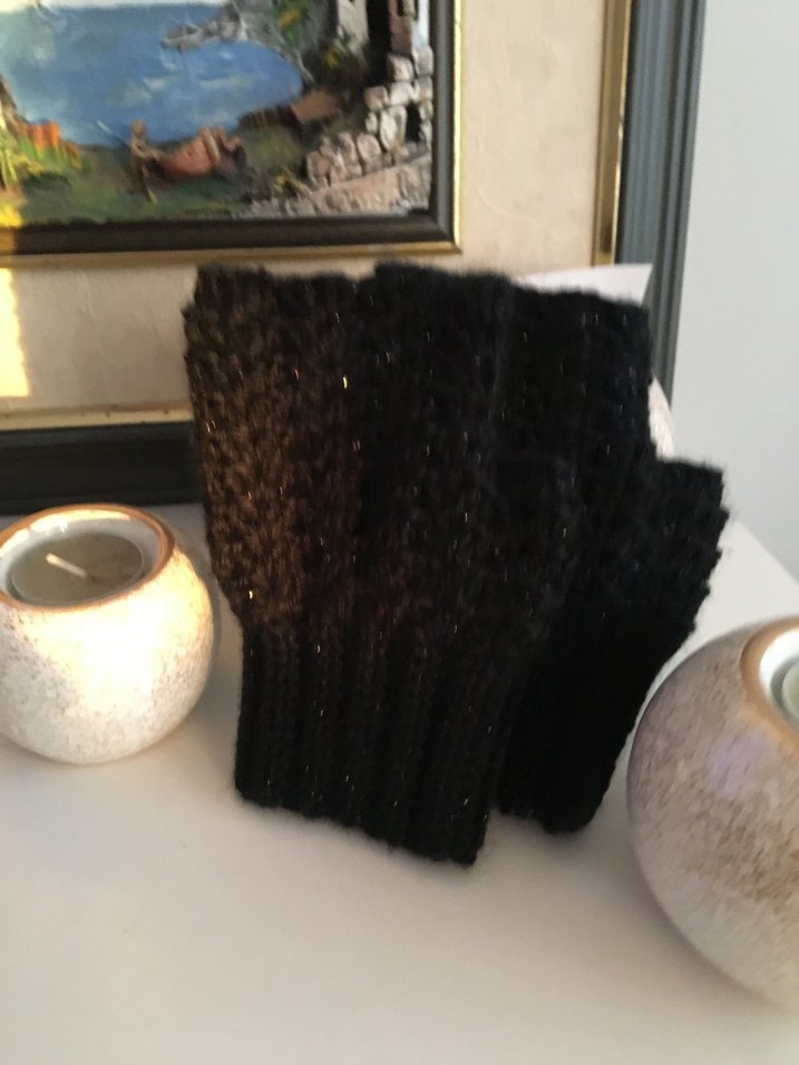 Siyah Örgü Kadın Eldiveni - Görsel 3