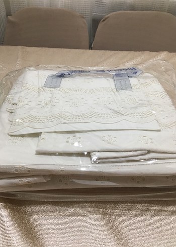 İşlemeli Fistolu Çift Kişilik Nevresim Takımı - Görsel 13