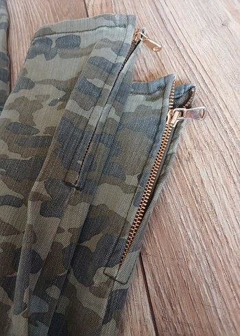 Kadın Kamuflaj Desenli Kot Pantolon - Görsel 2