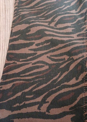 Kahverengi Zebra Desenli Kadın Kumaş Pantolon - Görsel 4