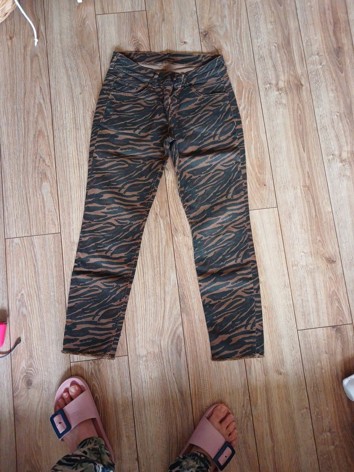 Kahverengi Zebra Desenli Kadın Kumaş Pantolon - Görsel 3