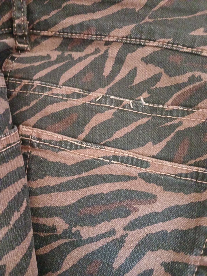 Kahverengi Zebra Desenli Kadın Kumaş Pantolon - Görsel 2