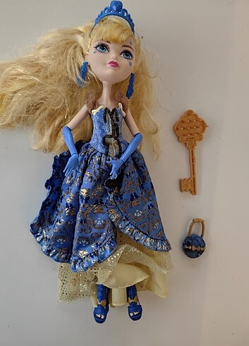  Beden Renk Ever After High Blondie Locks
