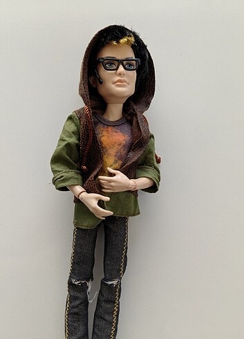 Beden Monster High Jackson olan tasarim
