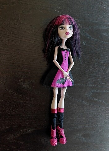  Beden monster high draculaura die-ner