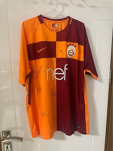Gs imzalı forma