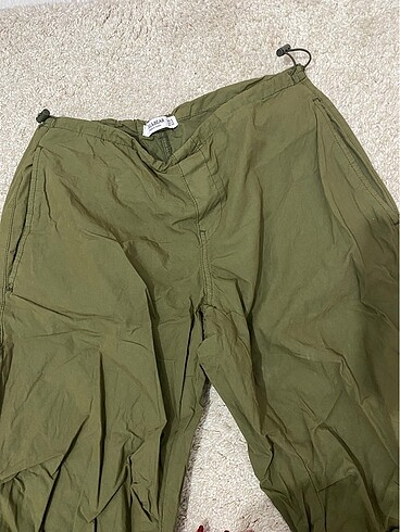 s Beden Pull bear paraşüt pantolon