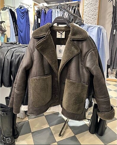 pull bear mont