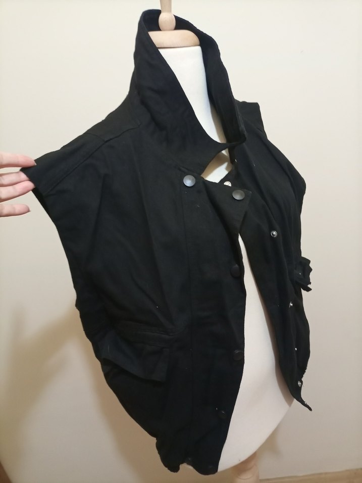 Düğmeli Siyah Gotik Kadın Yelek - Görsel 2