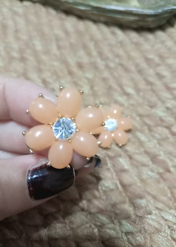 Bej Çiçek Boncuklu kupe - Görsel 2