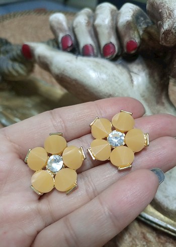 Sarı Çiçek Desenli Vintage Kadın Kupe - Görsel 4