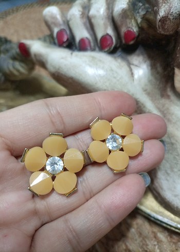 Sarı Çiçek Desenli Vintage Kadın Kupe - Görsel 5