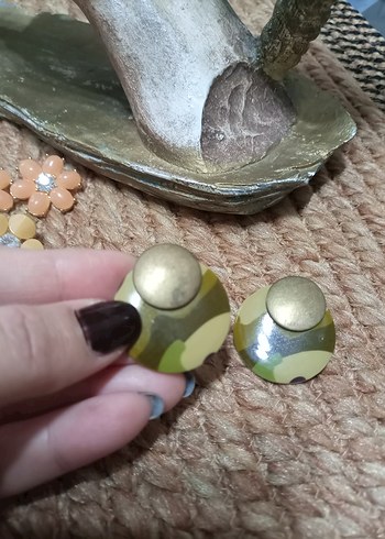 Haki Kamuflaj Mini Düğmeli Küpe - Görsel 2