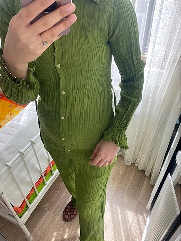 LC Waikiki Kol ve pantolon detaylı takım.