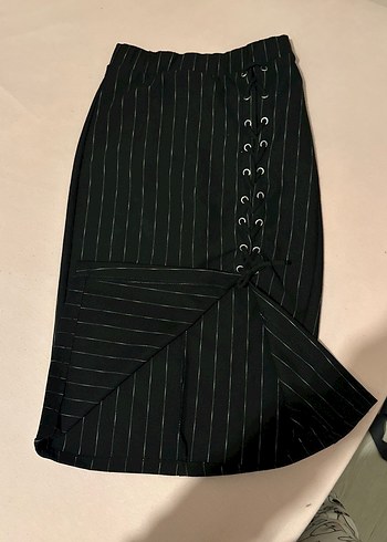 Düğmeli Siyah Çizgili Midi Kalem Etek - Görsel 2