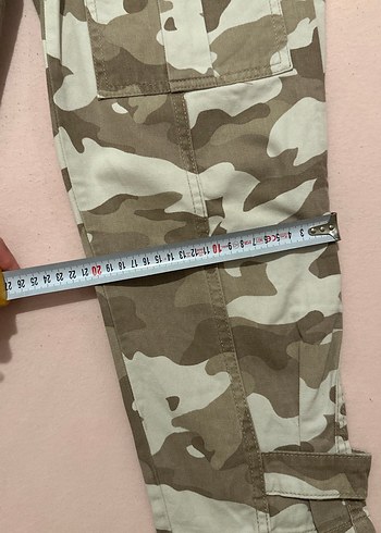 Bej Kamuflaj Desenli Rahat Kesim Kadın Pantolon - Görsel 5