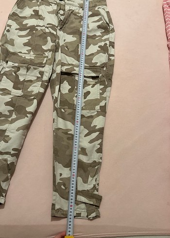 Bej Kamuflaj Desenli Rahat Kesim Kadın Pantolon - Görsel 4