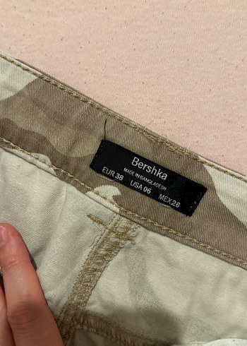 Bej Kamuflaj Desenli Rahat Kesim Kadın Pantolon - Görsel 3