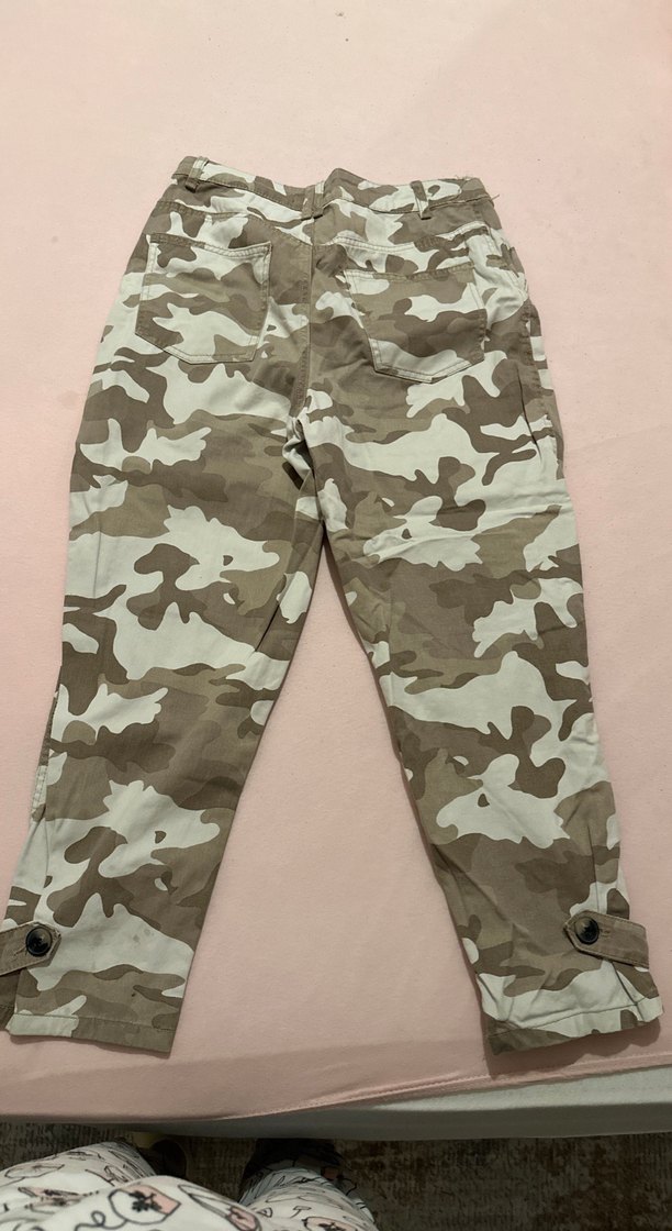 Bej Kamuflaj Desenli Rahat Kesim Kadın Pantolon - Görsel 2