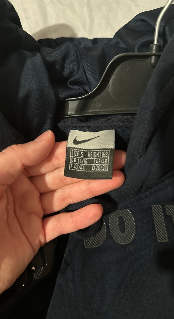 Siyah Kapüşonlu Nike Sweatshirt - Görsel 3