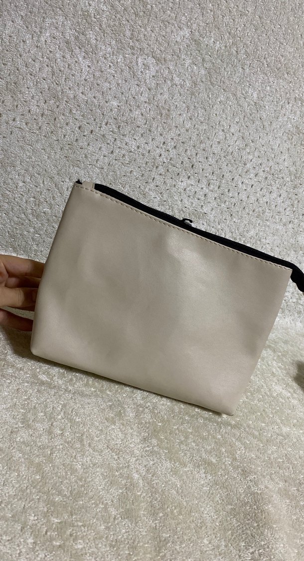 Bej Fermuarlı Kadın Makyaj Çantası - Görsel 3