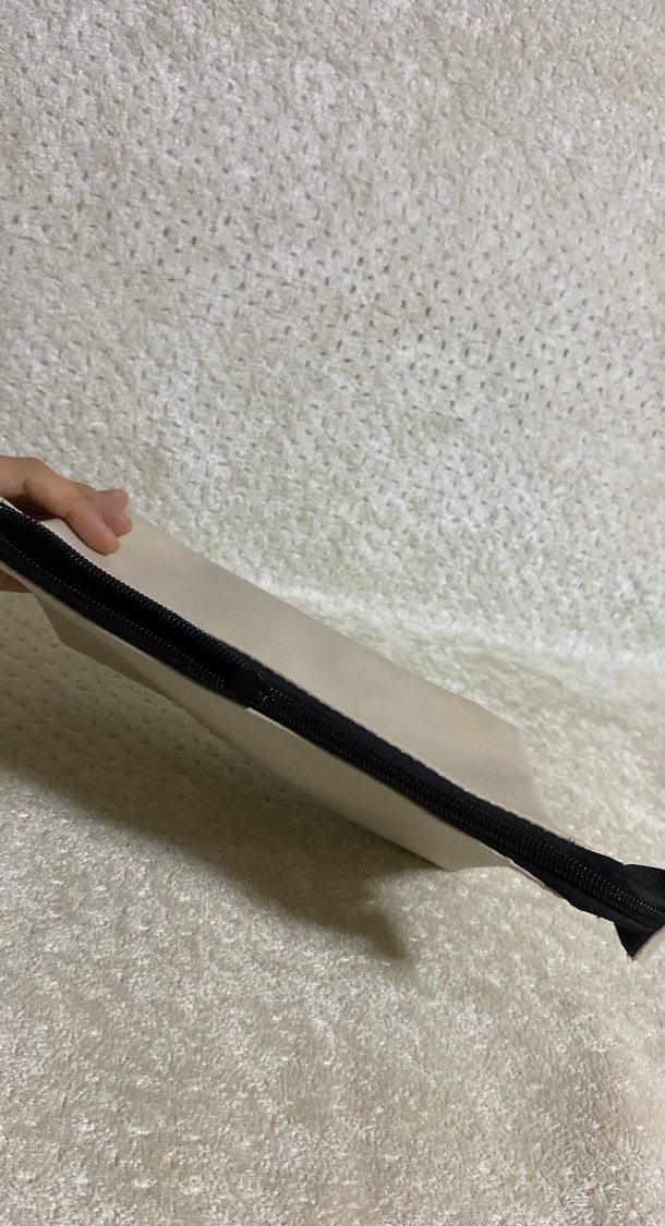 Bej Fermuarlı Kadın Makyaj Çantası - Görsel 4