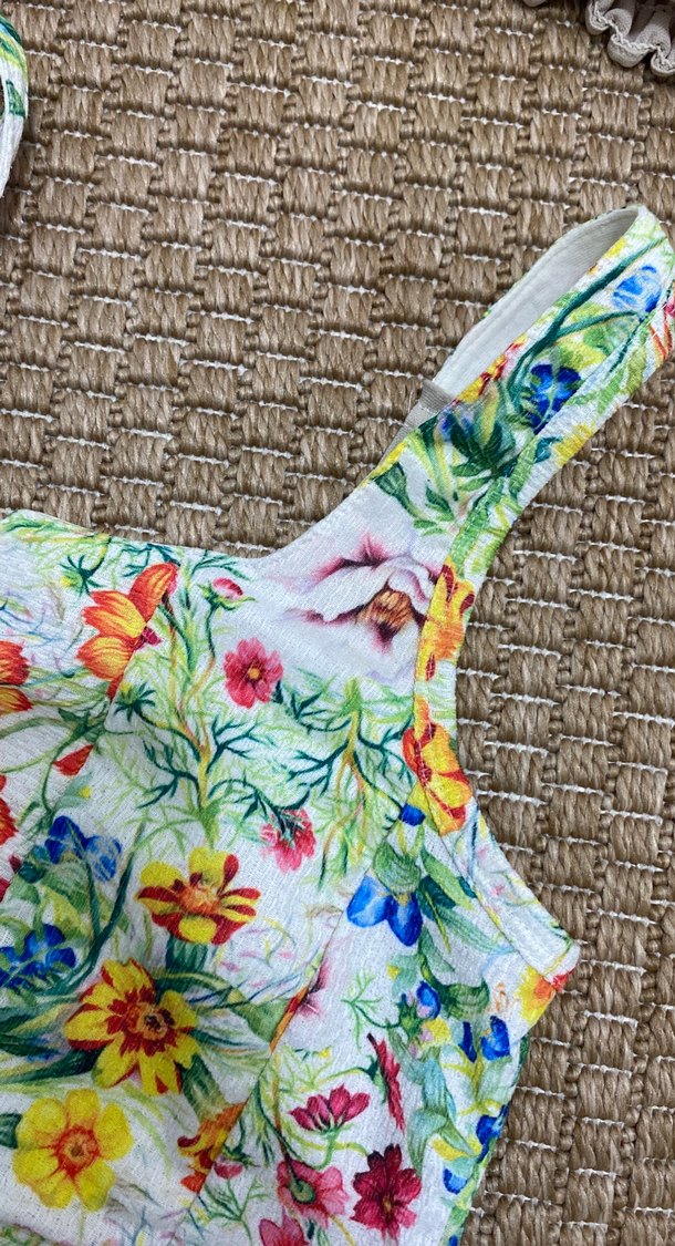 Çiçek Desenli Dantel Detaylı Bohem Üst - Görsel 4