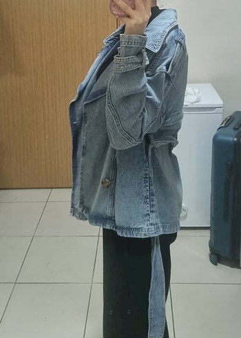 Düğmeli Geniş Kesim Mavi Denim Ceket - Görsel 4