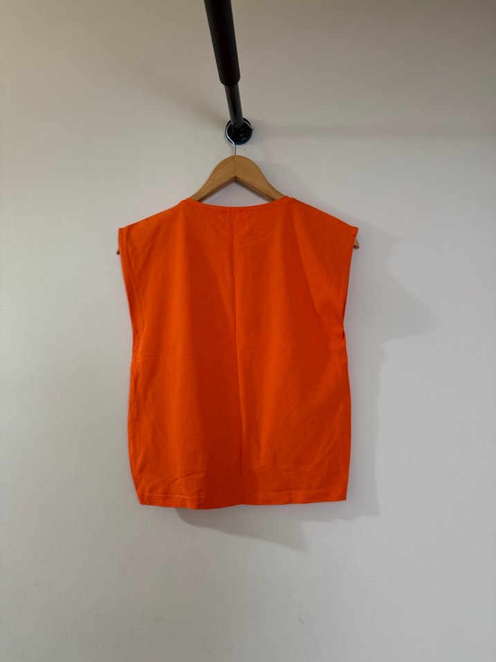 Turuncu Baskılı Kolsuz Kız Çocuk Tişört - Görsel 2