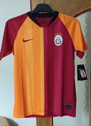 GS Store GALATASARAY ÇOCUK FORMASİ ORİJİNAL NİKE