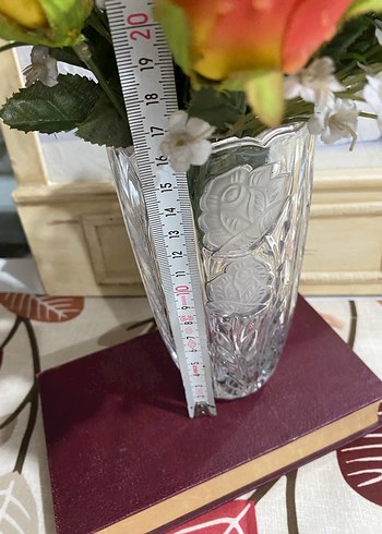 Beyaz Desenli Şeffaf Vazo - Görsel 5