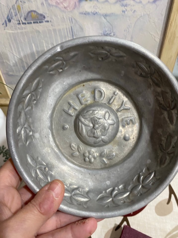 İşlemeli Gri Metal Kase - Görsel 2