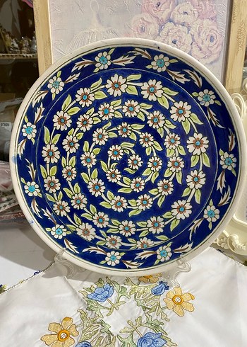 Çiçek Desenli El Yapımı Seramik Tabak - Görsel 3