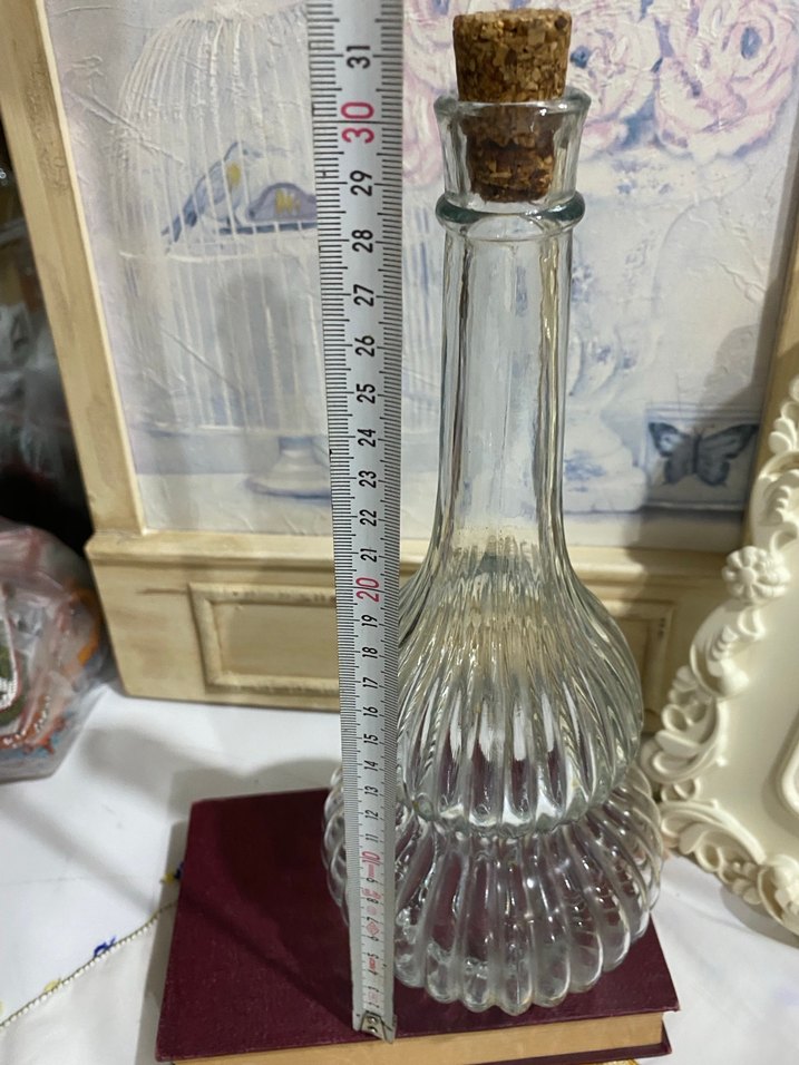 Köşeli Tıpalı Beyaz Cam Vazo - Görsel 3