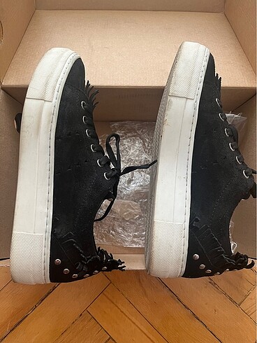36 Beden Shoes & More Siyah Süet Ayakkabı