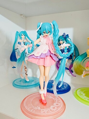 Diğer Hatsune Miku Wonderland Figür