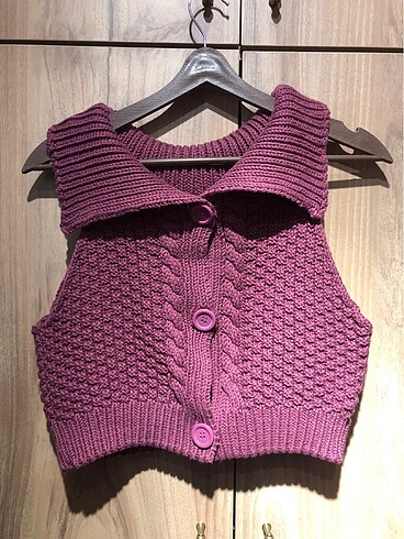 Triko crop yelek