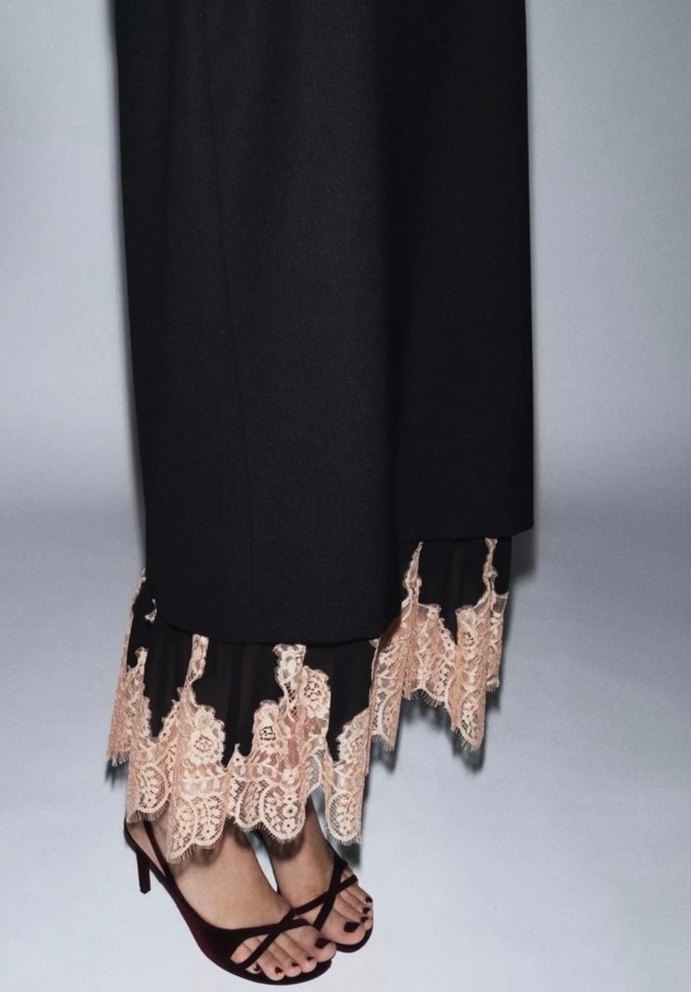 Dantel Detaylı Siyah Uzun Etek - Görsel 3