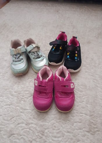 Kız Çocukları için Renkli Cırt Cırtlı Spor Ayakkabı - Görsel 2