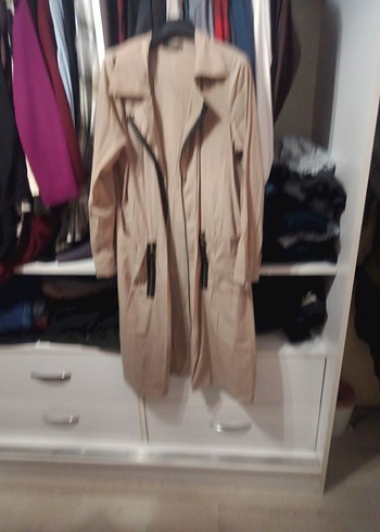 Kadın Bej Uzun Kuşaklı Trençkot - Görsel 2