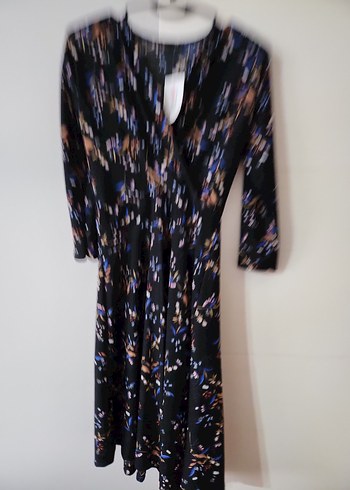 Siyah Desenli midi boy  V Yaka elbise - Görsel 6