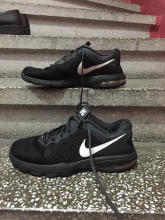 Nike Spor Ayakkabı
