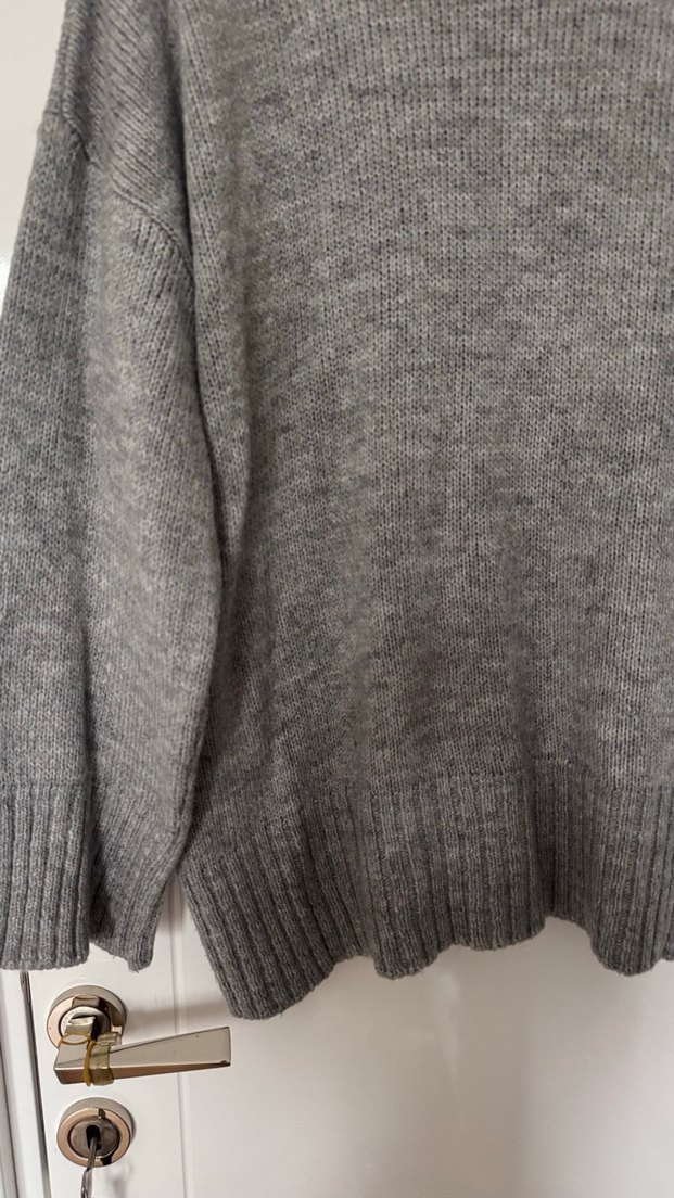 Gri Örgü Kadın Kazak tesettüre uygun - Görsel 2