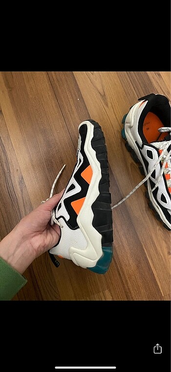 38 Beden Bershka ayakkabı